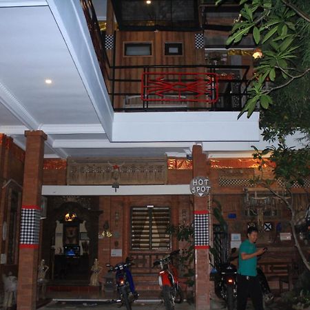 Kota Baru Homestay Jepara Exterior foto