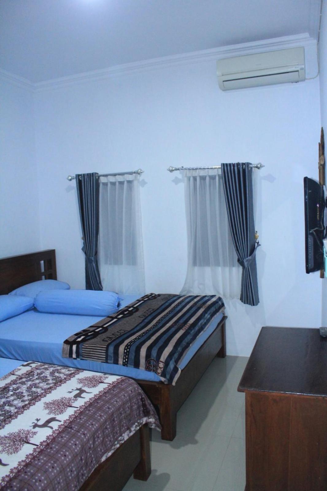 Kota Baru Homestay Jepara Exterior foto